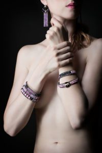 ziio-gioielli-twilight-viola-indossato