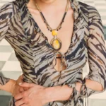 Necklace-ARKANIS-Long-Bumblebee - Ziio Jewels