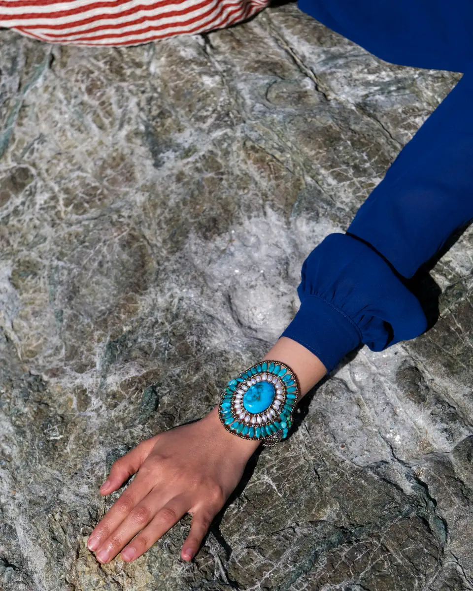 BRACELET SUN LARGE TURQUOISE A worn - Ziio Jewels