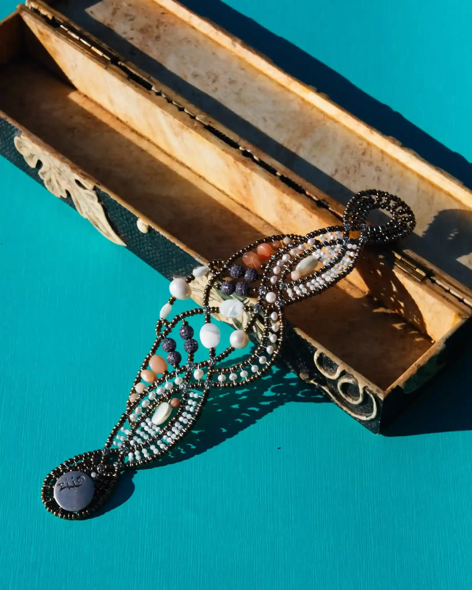 Bracelet Maeve White- Ziio Jewels_box