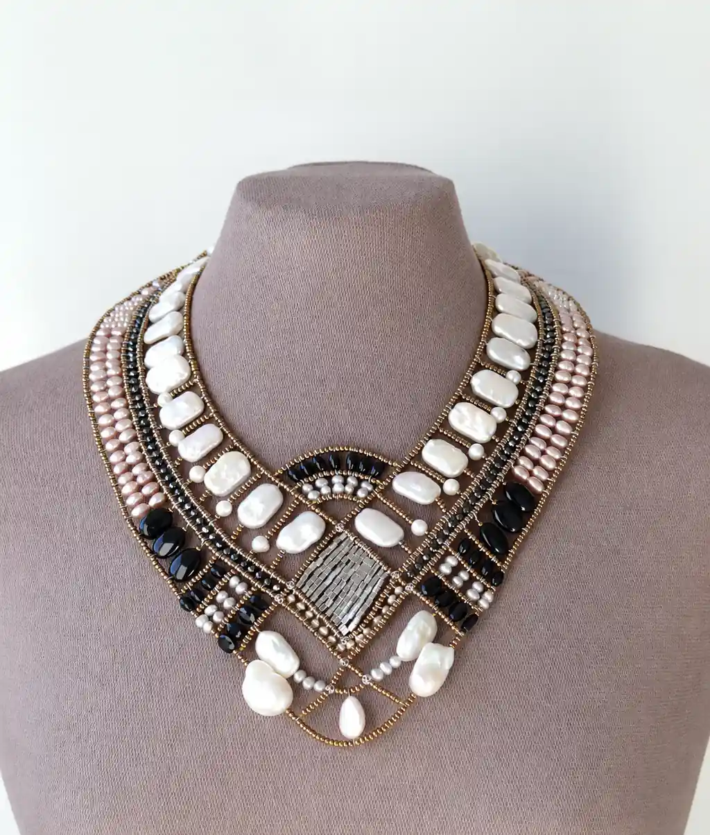 Necklace MAI Black White - Image 2